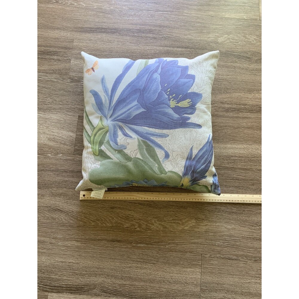 Pottery Barn Blue Blossom Botanical Flower Floral Pillow 18" X 18โ Cottage Farm